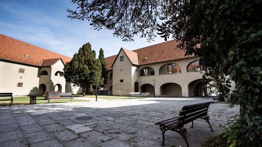 Huszárvár Hotel Kastélyszálló Szerencs (1)