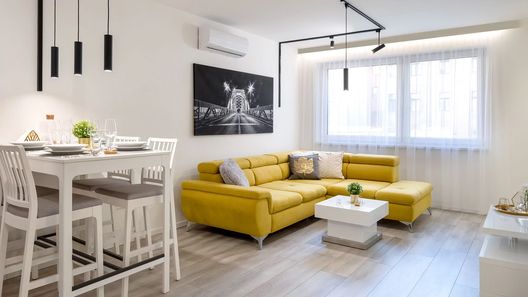 Divat Apartments Győr (1)
