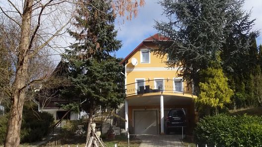 Hanna-Bella Apartman Zalakaros (1)