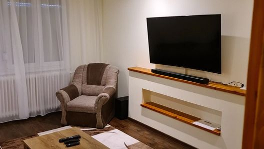 Nebi Apartman Dunaújváros (1)