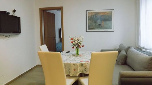 Clara Apartman Csopak (1)