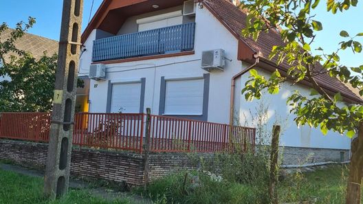 Orgona Apartman Balatonlelle (1)