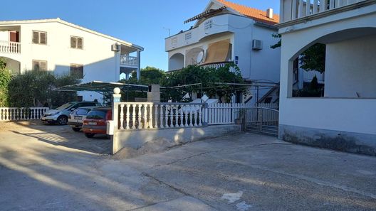 Apartmani Zlotrg Vodice (1)