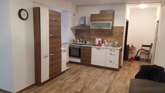 Apartament Lenuska 2 Roșu (1)