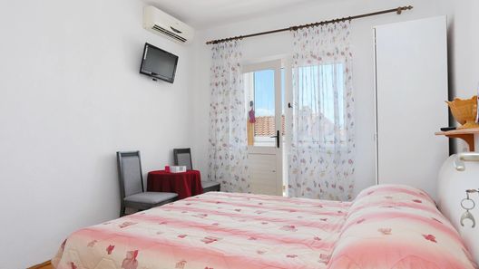 Apartmanok A Tenger Mellett Brist, Makarska - 18859 Brist (1)