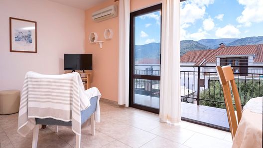 Apartmanok Parkolóhellyel Stari Grad, Hvar - 18458 Stari Grad (1)