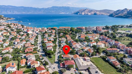 Apartmanok Családok Részére Medencével Baska, Krk - 19432 Baška (1)