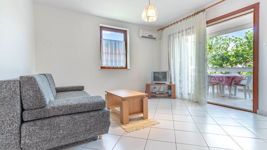 Apartmanok Parkolóhellyel Baska, Krk - 19480 Baška (1)