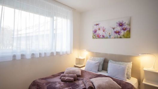 Cute Apartman Pécs (1)