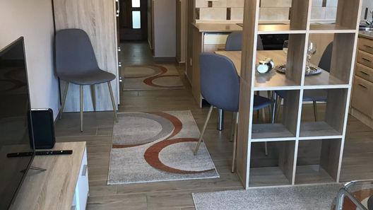 DÓM - Free Parking Apartman Szeged (1)