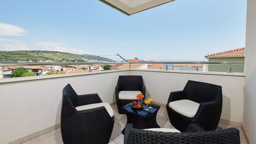 Apartment Adria Okrug Gornji (1)