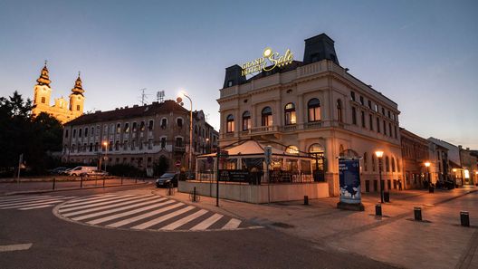 Grand Hotel Sole Nitra (1)