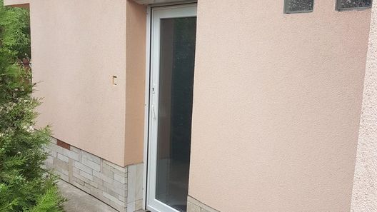 Hármas Apartman Zsóry Fürdő Mezőkövesd (1)