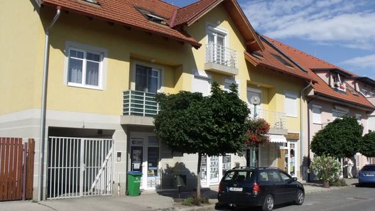 Ács Apartman Balatonalmádi (1)