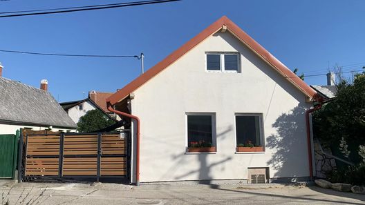 Loft Pihenő és Wellness Ház Balatonfüred (1)