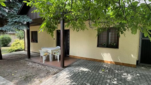 Szondi Apartman Balatonboglár (1)