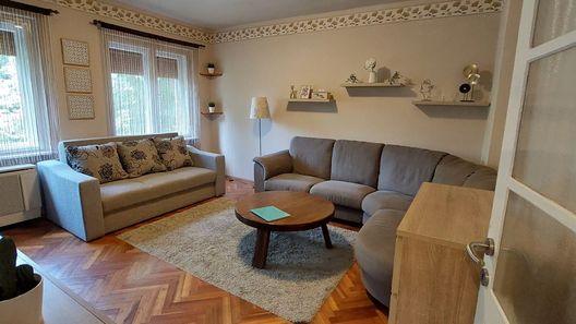 Ella Belvárosi Apartman Eger (1)