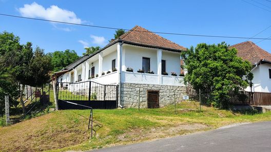 Csucska-Lak Vendégház Füzérkajata (1)