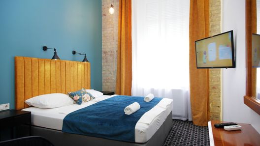 Giselle Vintage Doubles Budapest (1)