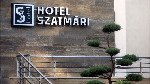 Hotel Szatmári & Étterem Jászberény (1)