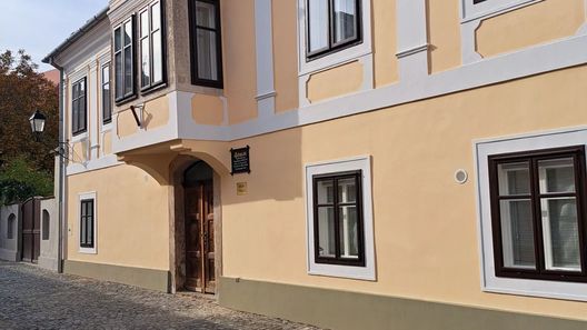 Bem Villa Apartmanház Kőszeg (1)