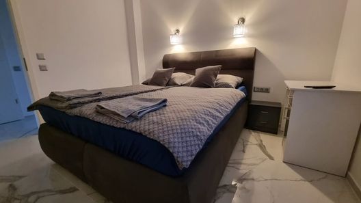 Almádi Luxus Apartman 2 Balatonalmádi (1)