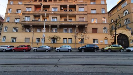 BöSIX Apartman Budapest (1)
