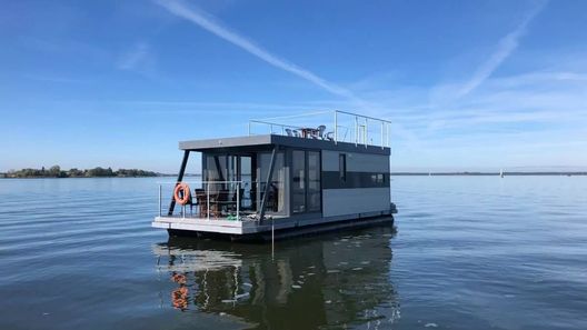 Houseboat Porta Mare - domy na wodzie Kamień Pomorski (1)