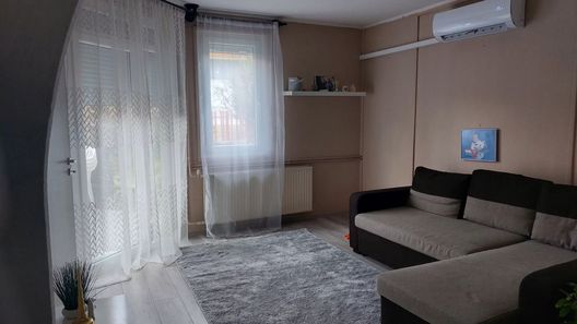 Méhecske Apartman  Balatonlelle (1)