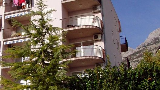 Apartmanok Parkolóhellyel Makarska - 19756 (1)