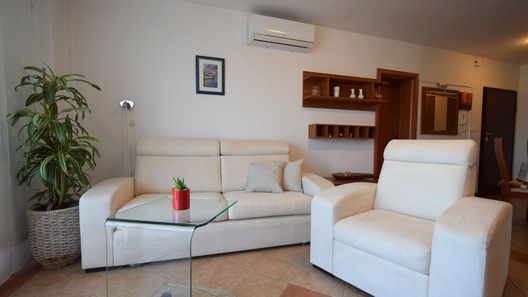 Apartmanok Parkolóhellyel Malinska, Krk - 20446 Malinska (1)