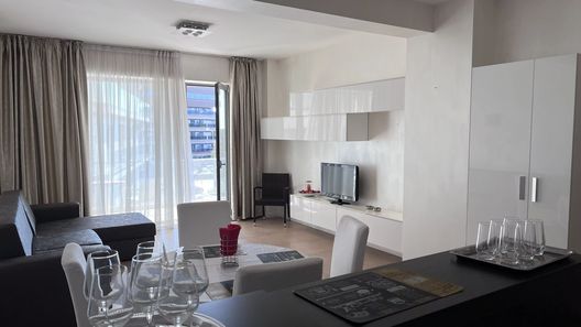 Loft Cazino - Central Mamaia Resort (1)