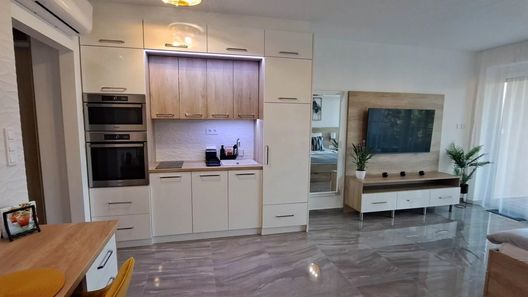 Töreki Extra Apartman Balatonalmádi (1)