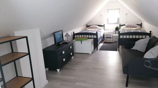 Szeder Apartman Sümeg-Újhegy (1)