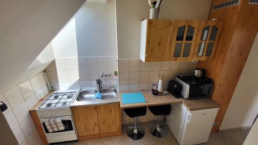 Völgyhíd Apartmanház Veszprém (1)