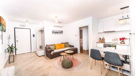 Eva Apartment - Fructus Plazza Piața 700 Timișoara (1)