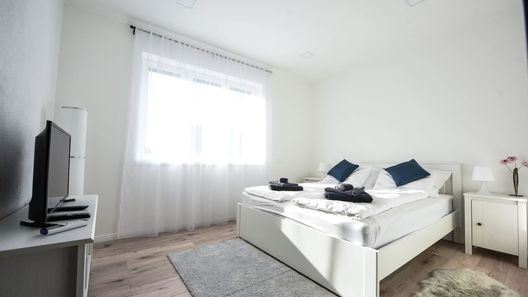 KenderKóc Apartmanház Etyek (1)