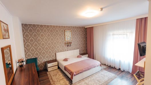 Hotel Suprem Băile Olănești (1)