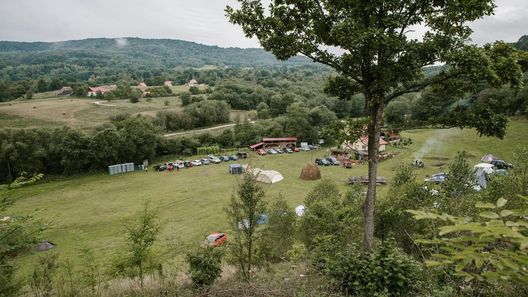 Camping Árpataka Merești (1)