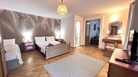 Apartament Spacious Old Town Brașov (1)