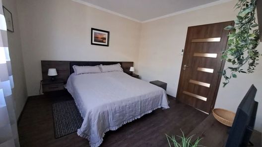 Szilfák City Apartman Hajdúszoboszló (1)