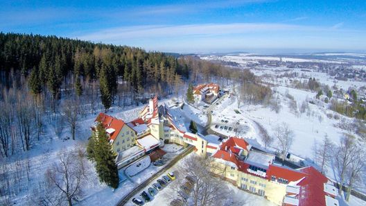 Klinika Młodości Medical SPA Świeradów Zdrój (1)