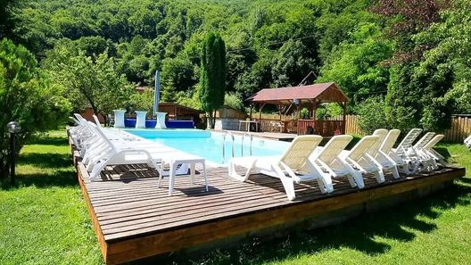 River Resort - Casa Phoenix Băișoara (1)