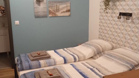 Zsuska Apartman Balatonföldvár (1)