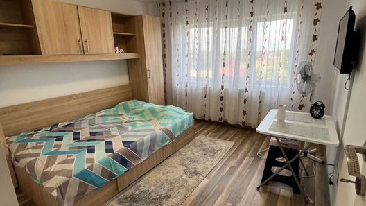 Apartament Madalina Corabia (1)