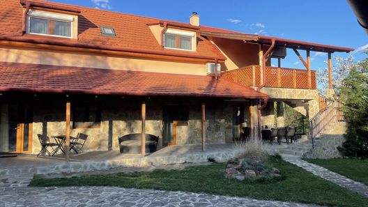 Szögedi Villa Badacsonytomaj (1)