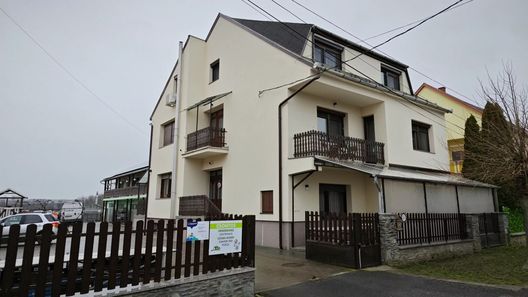 Csontos Apartman Bük (1)