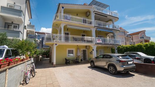 Apartments Lemon Vodice (1)