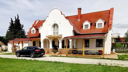 ReGoRi Apartmanház Balatongyörök (1)