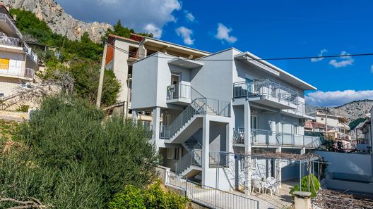 Apartments Ivanka Omis (1)